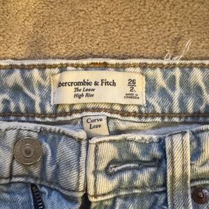 Abercrombie & Fitch Curve Love The Loose High Rise Jeans - Light Blue